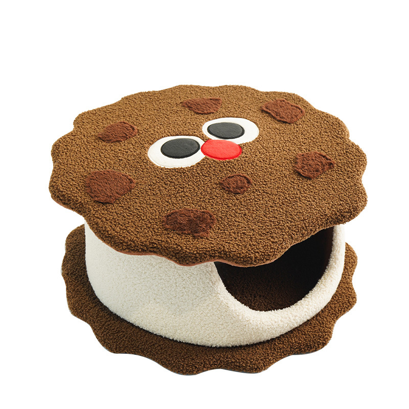 chocolate filled cookie cat's nest