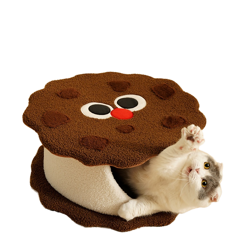 chocolate filled cookie cat's nest